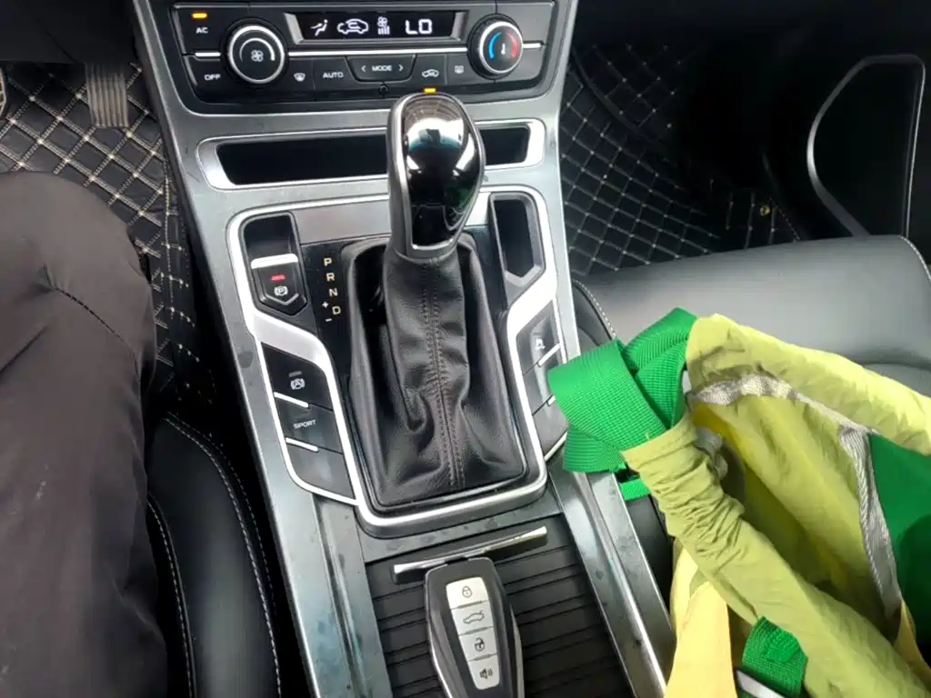 Geely Emgrand — миниатюра 14