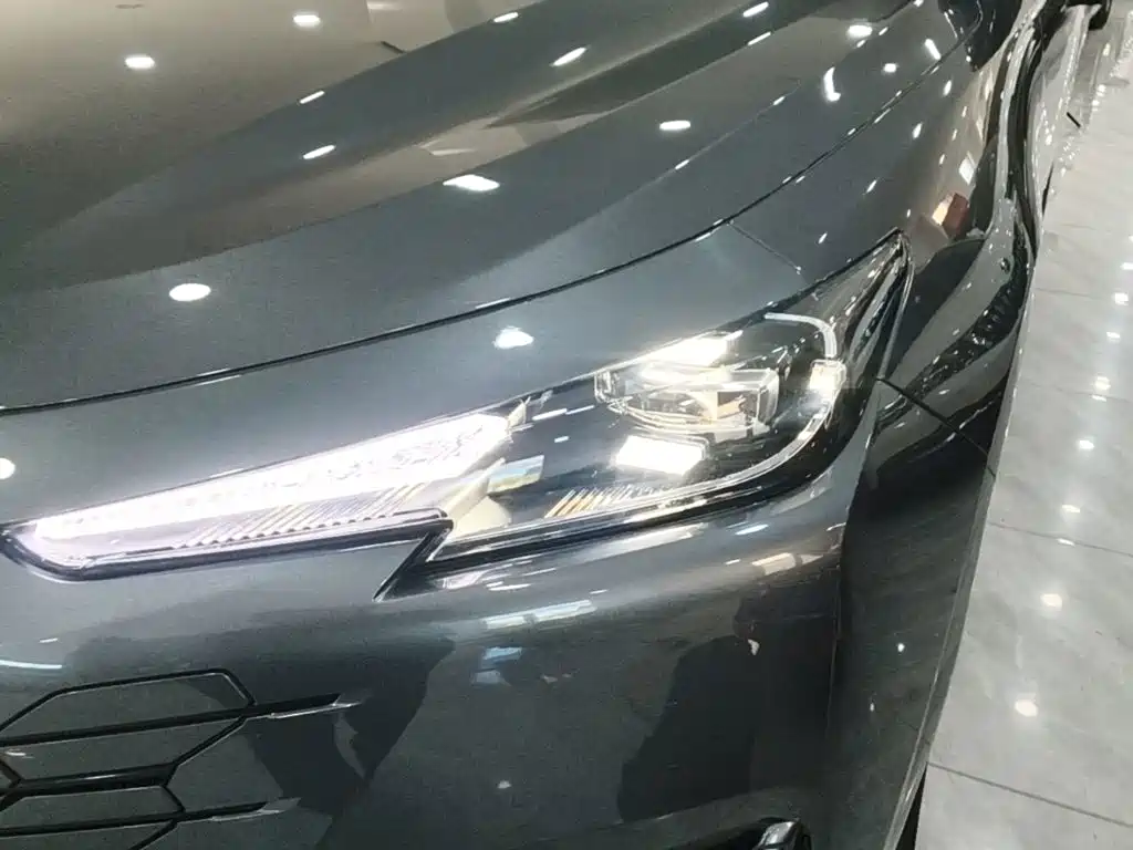 Changan UNI-K iDD — миниатюра 24
