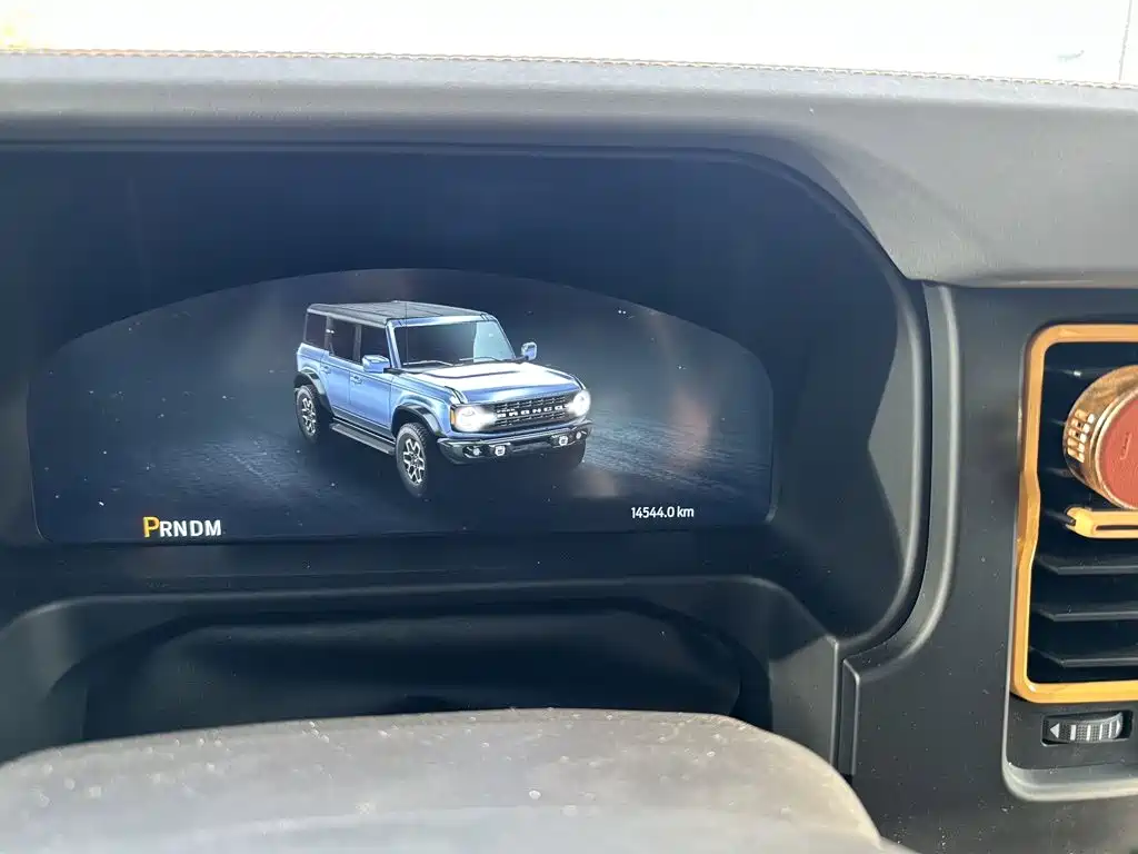 Ford Bronco — миниатюра 9