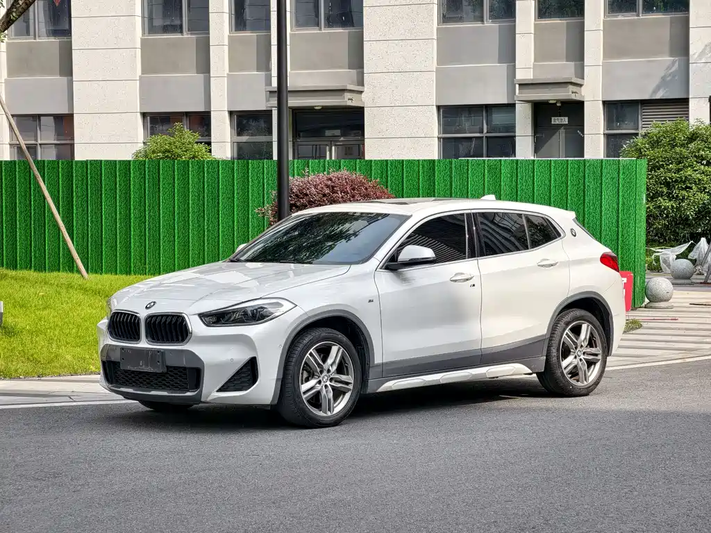 Купить BMW X2