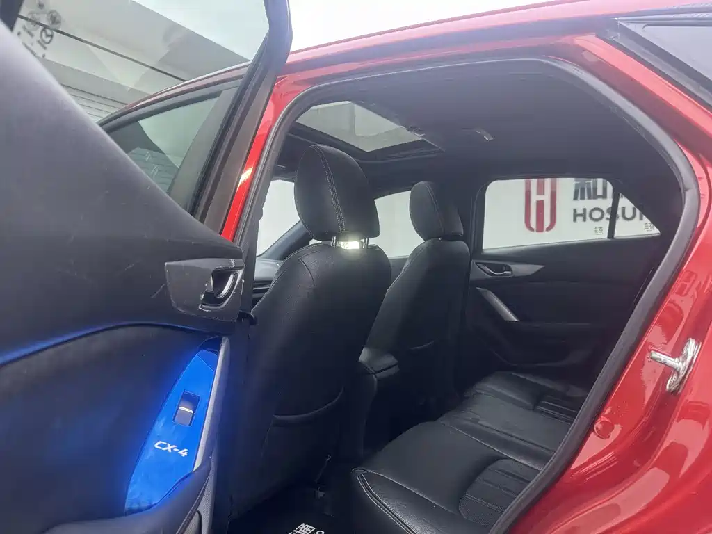 MAZDA CX 4