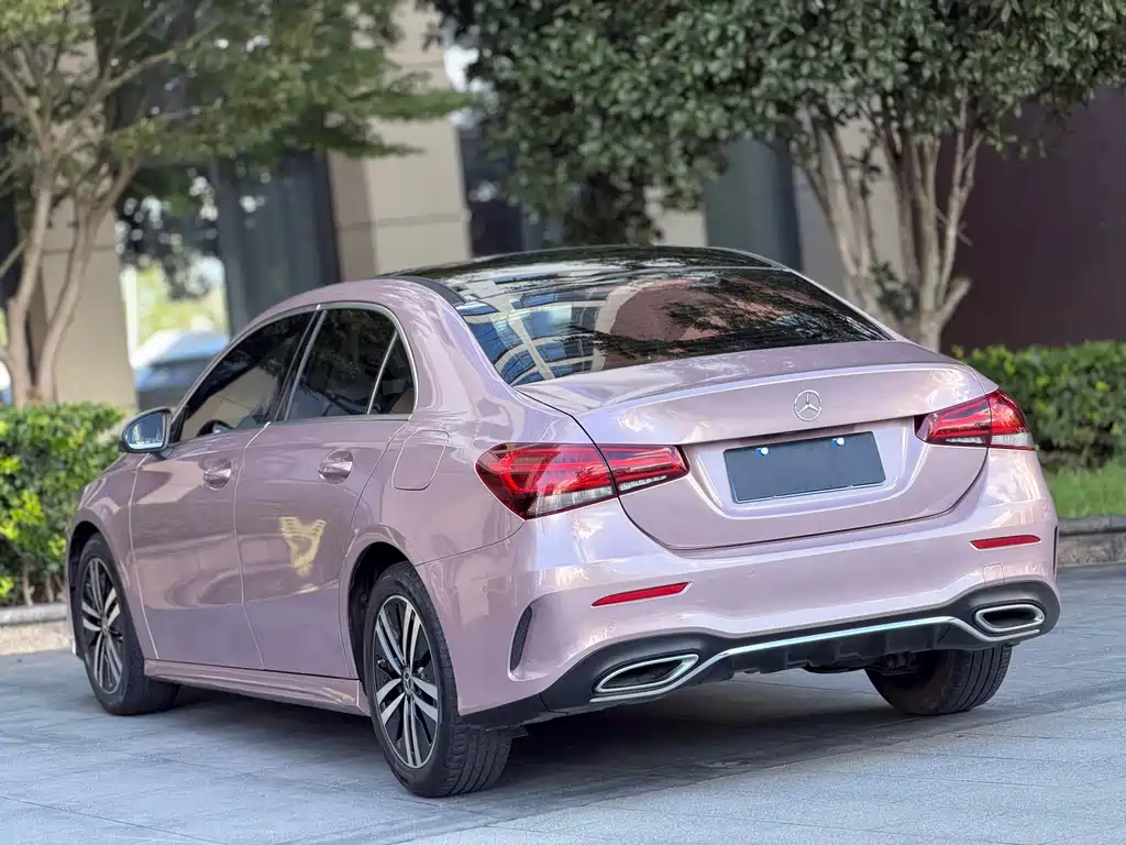 Mercedes-Benz A-Class — миниатюра 9