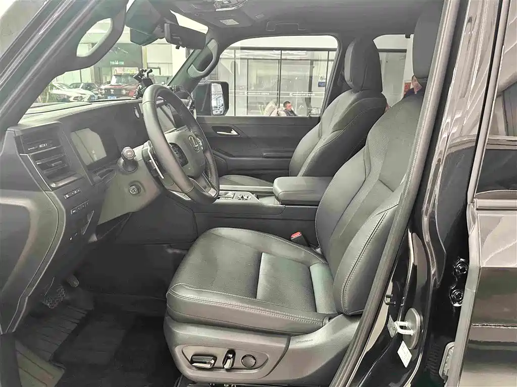 Lexus GX — миниатюра 13