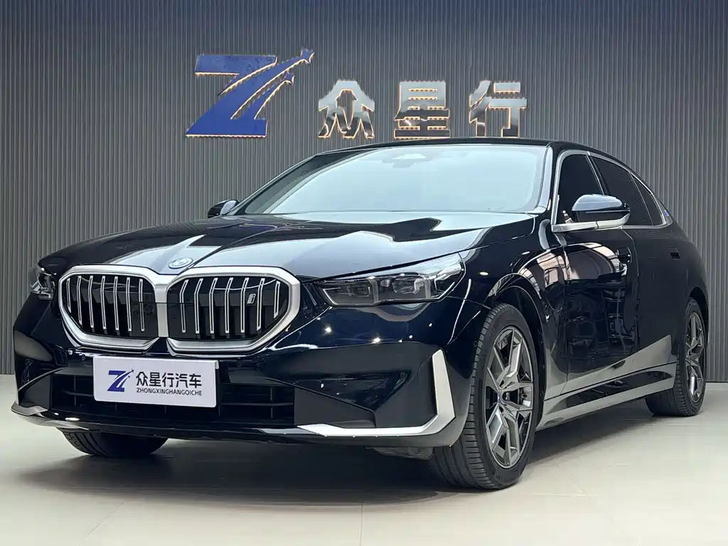BMW i5 2025