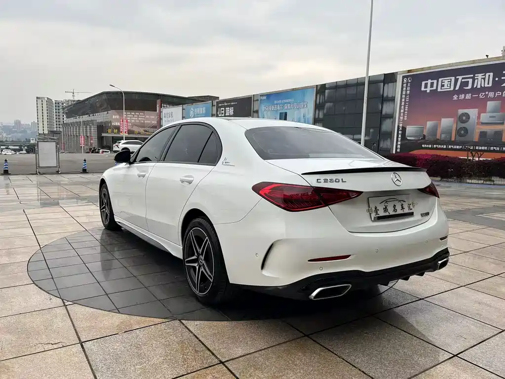 Mercedes-Benz C-Class — миниатюра 9