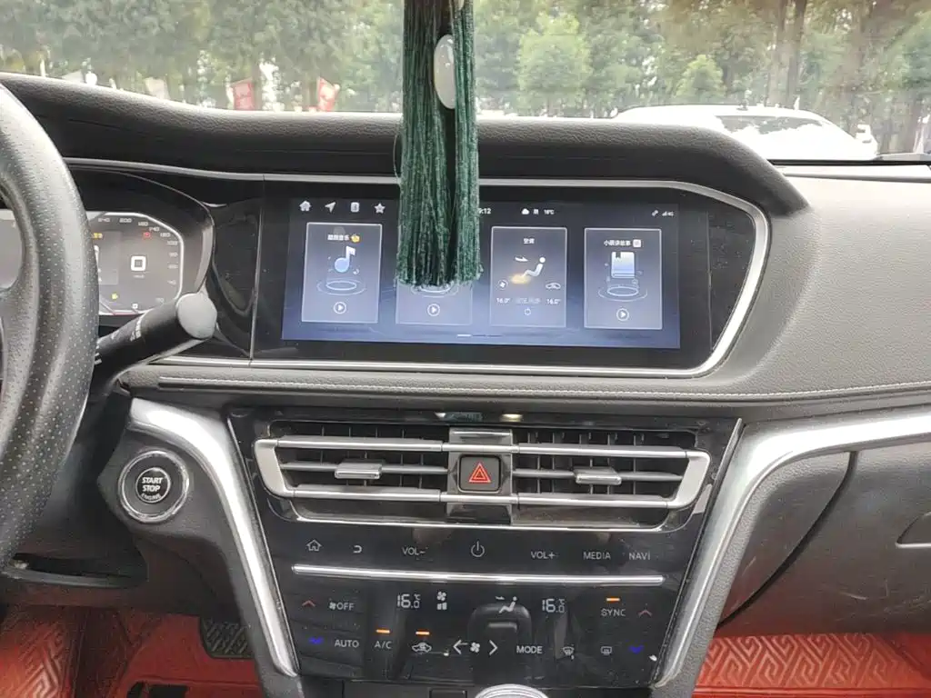 Venucia T90 — миниатюра 13
