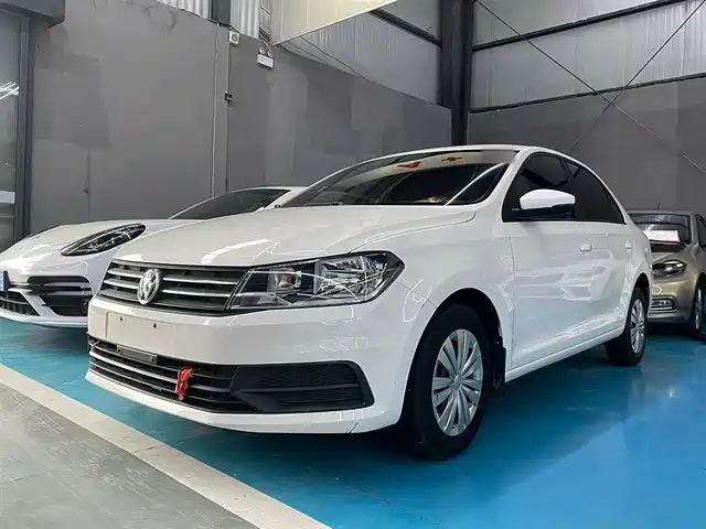 VOLKSWAGEN SANTANA 2018