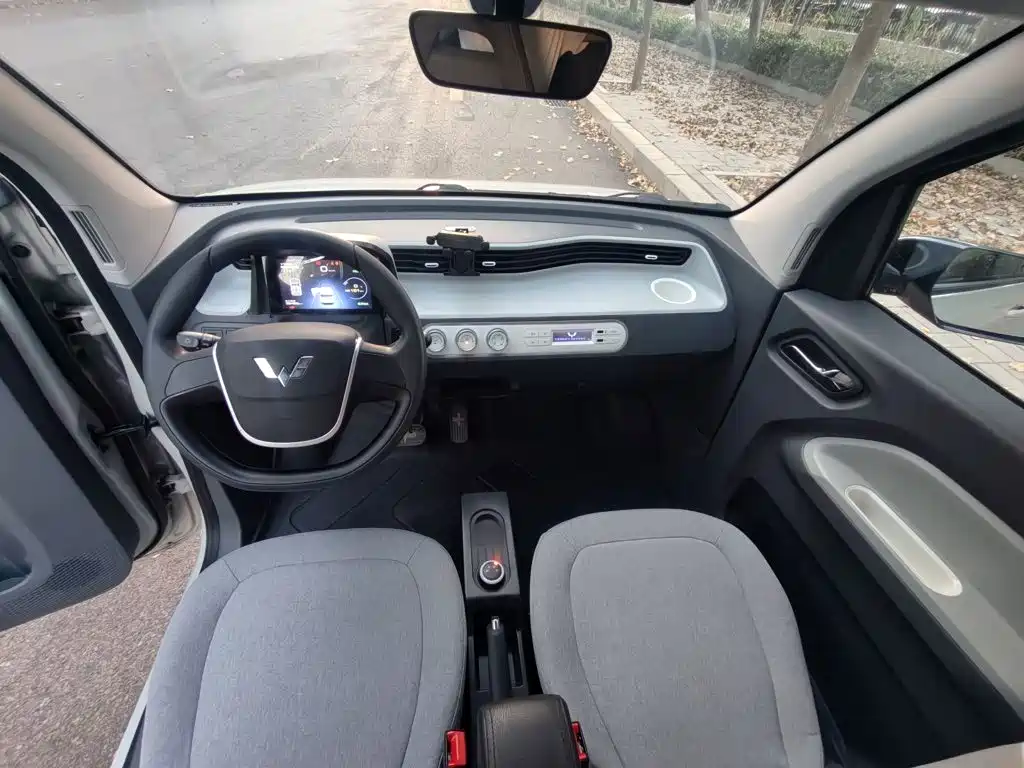 Wuling MINIEV — миниатюра 14