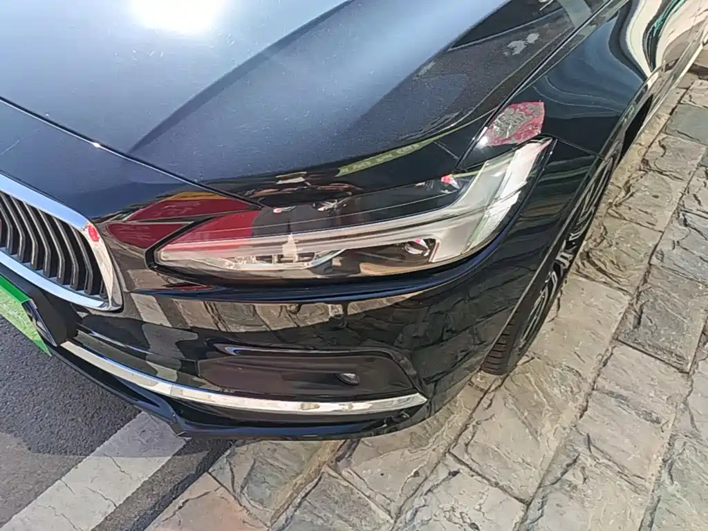 Volvo S90 — миниатюра 24