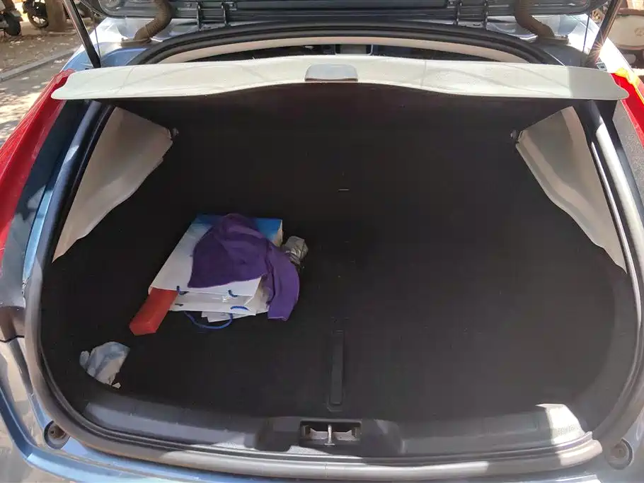 Volvo V40 2014 2.0T