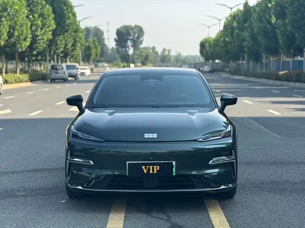 Geely Galaxy Galaxy 8 8 2025 130km EM-i Flagship