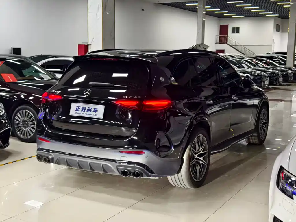 MERCEDES-BENZ GLC AMG