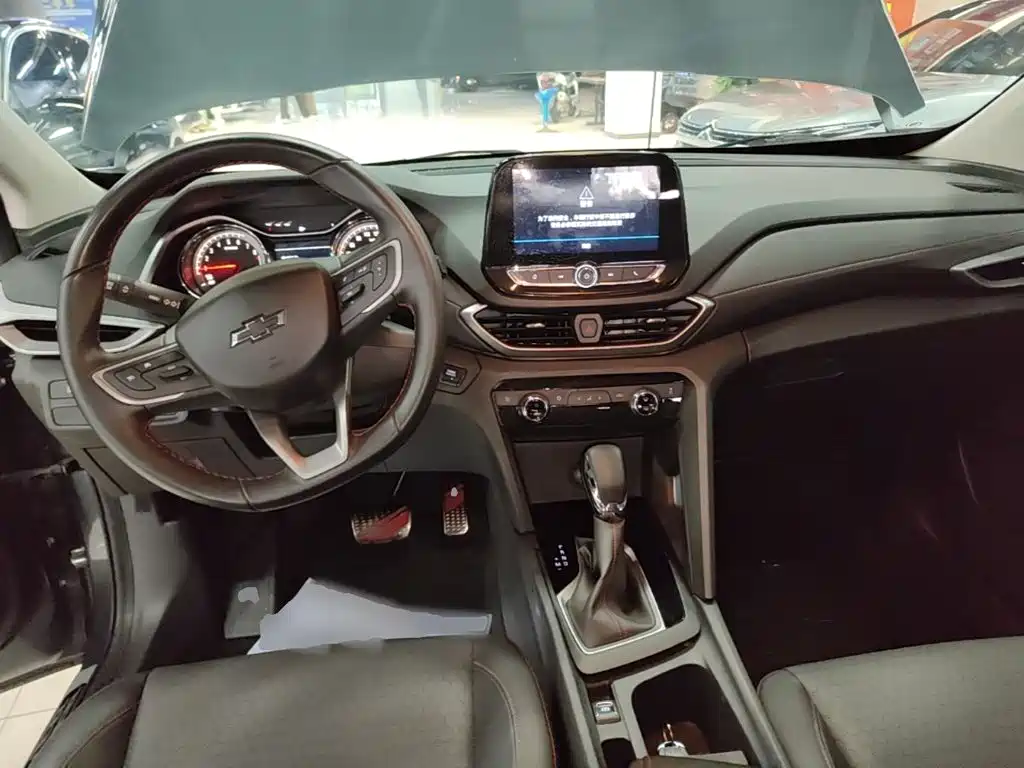 Chevrolet Volando — миниатюра 10