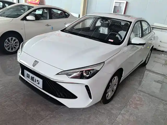 2026 Roewe i5