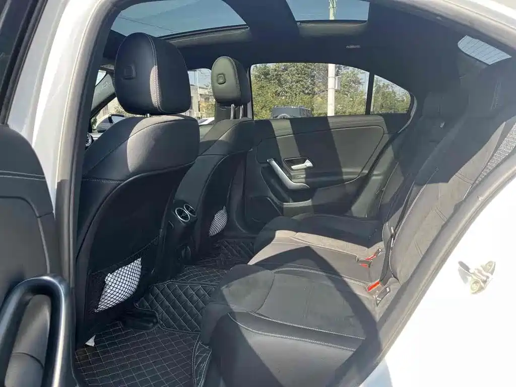 Mercedes-Benz A-Class — миниатюра 5