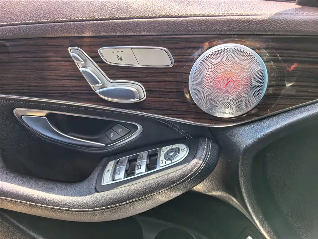 Mercedes-Benz GLC 2018 GLC 260 4MATIC