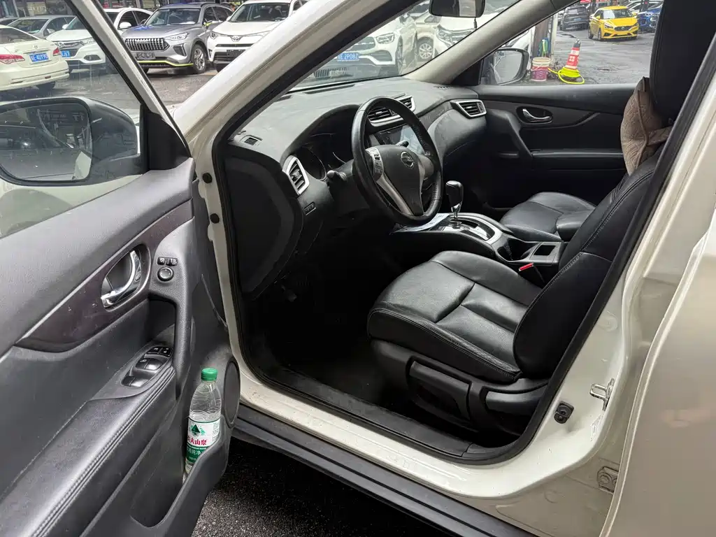 Nissan X-Trail — миниатюра 6