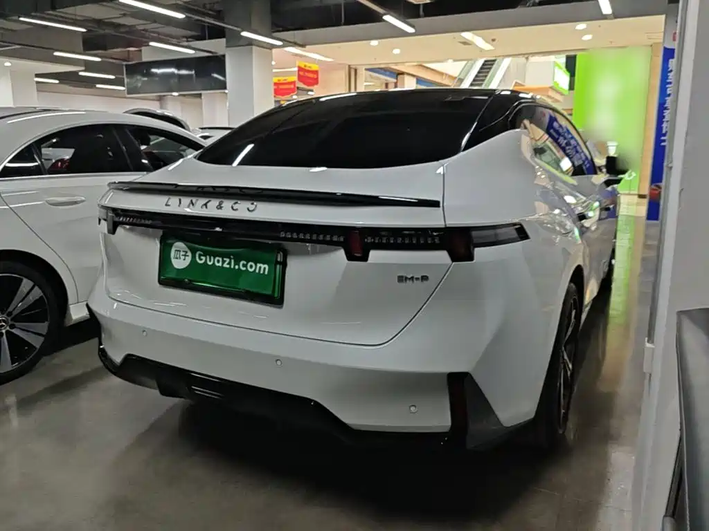 Lynk & Co 07 EM-P 2024 EM-P 126 Ultra