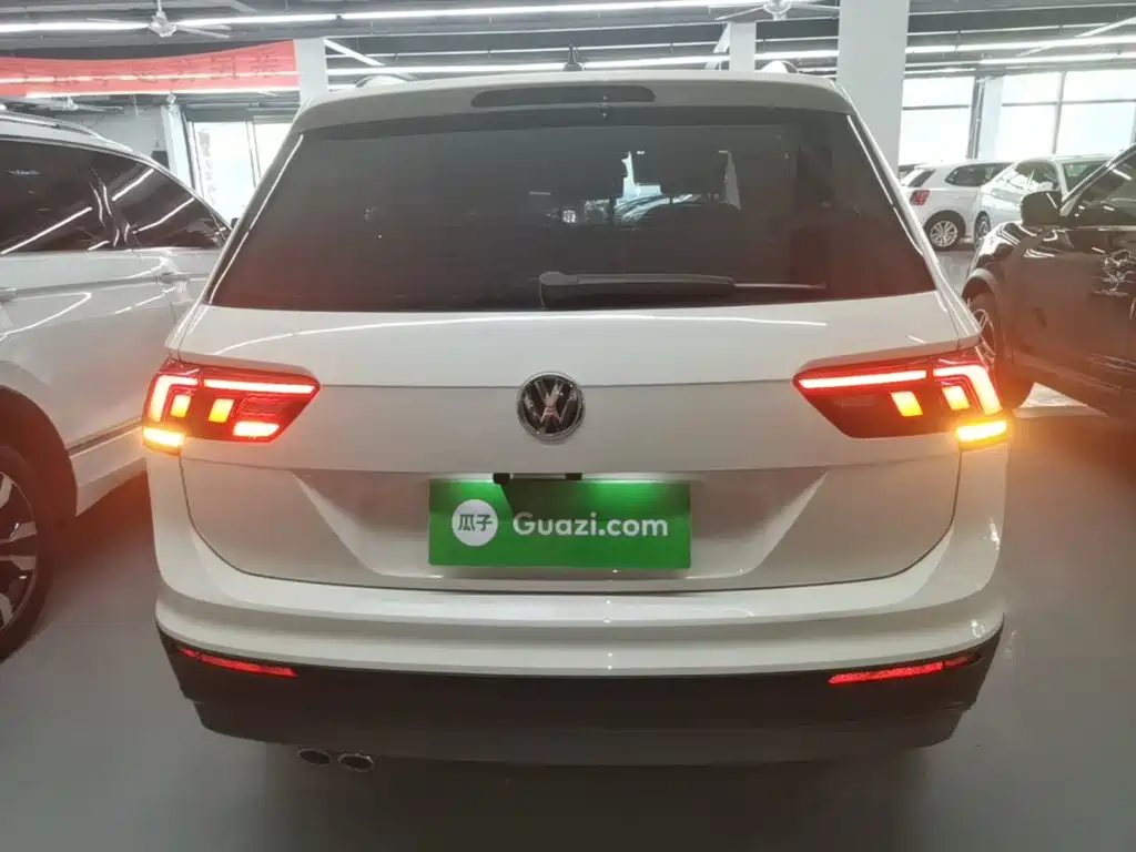 Volkswagen Tiguan L — миниатюра 6