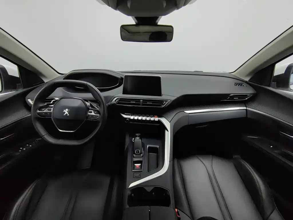 Peugeot 4008 — миниатюра 5