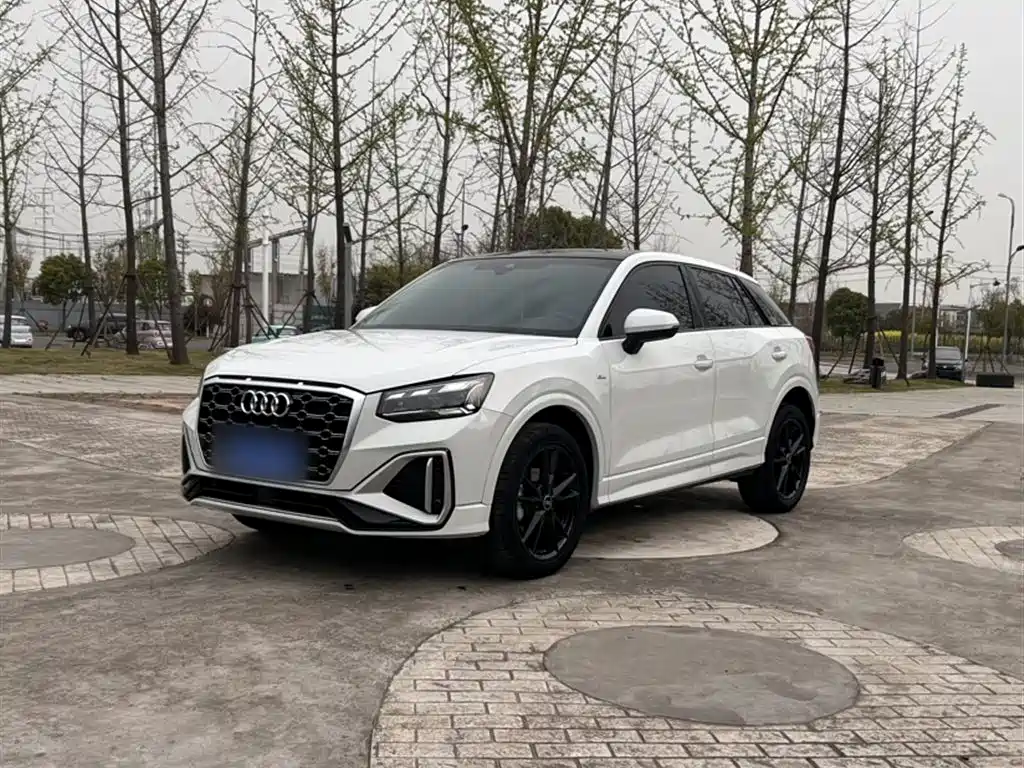 Audi Q2L 2022