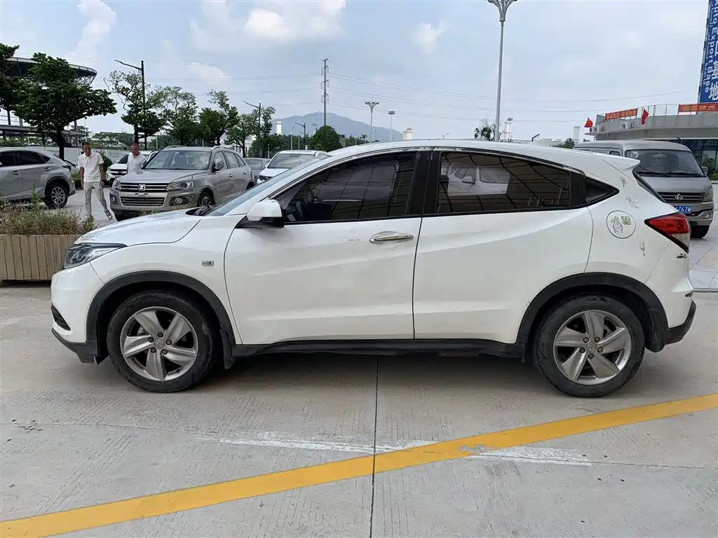 Honda Vezel — миниатюра 3