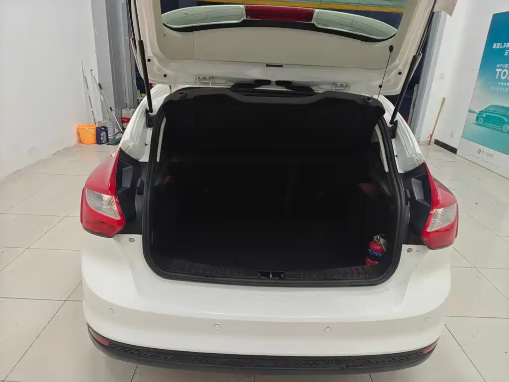 Ford Focus — миниатюра 16
