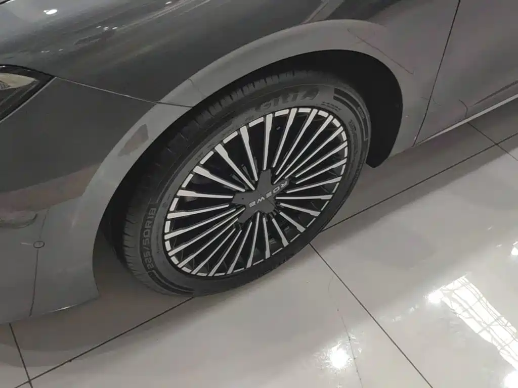 Roewe M7 DMH — миниатюра 23