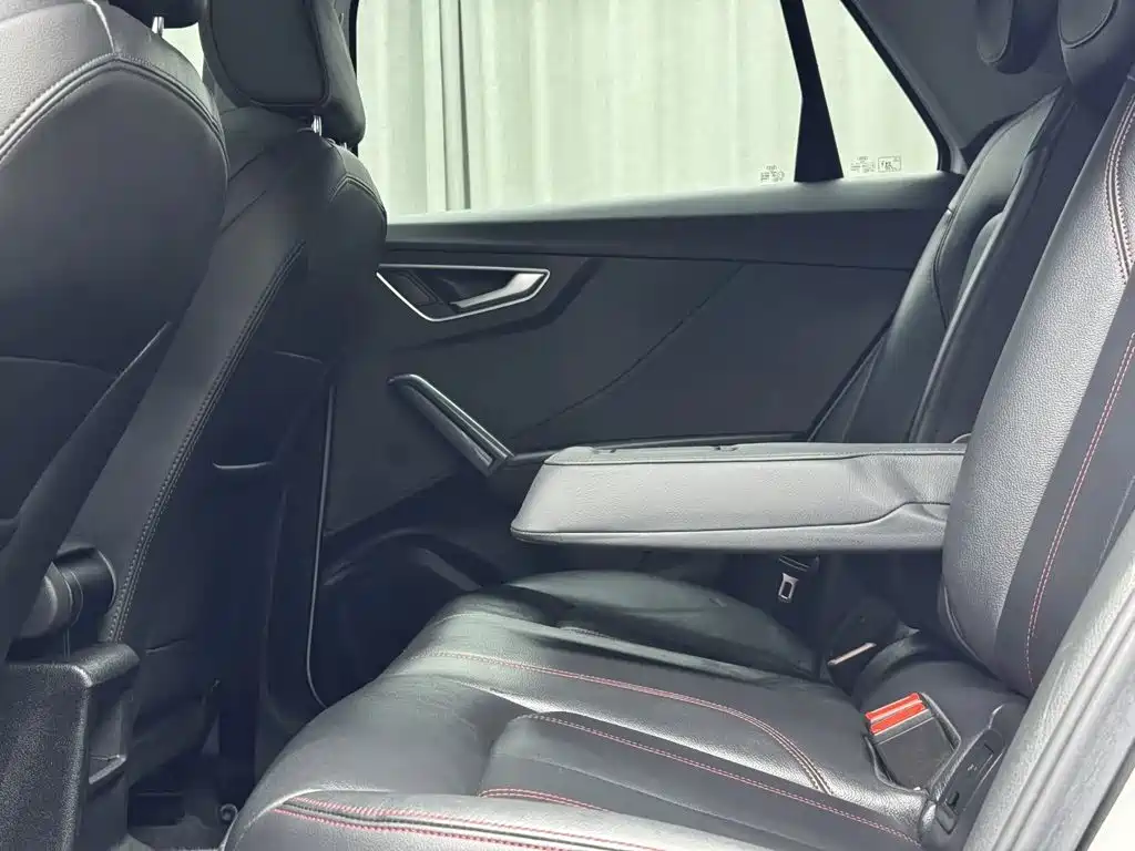 Audi Q2L — миниатюра 9
