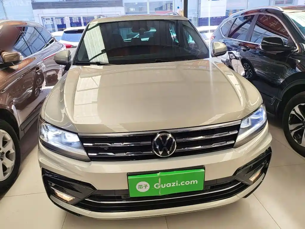 Volkswagen Tiguan L L 2021 330TSI AT R-Line