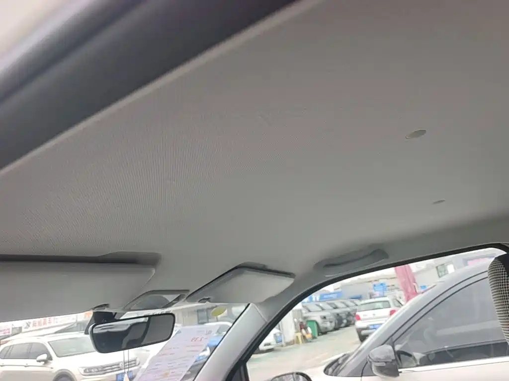 Wuling MINIEV — миниатюра 18