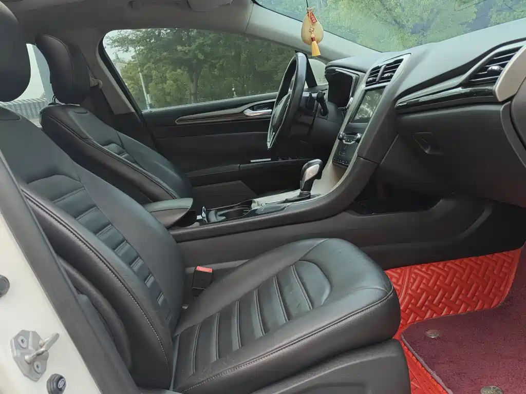 Ford Mondeo 2013 2.0L GTDi200 Luxury