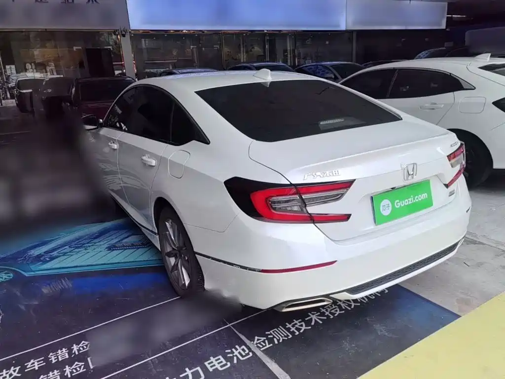 Honda Accord — миниатюра 5