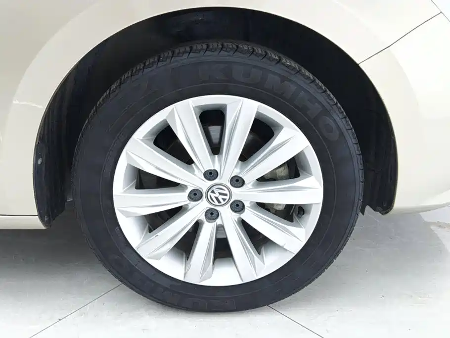 Volkswagen Bora — миниатюра 6