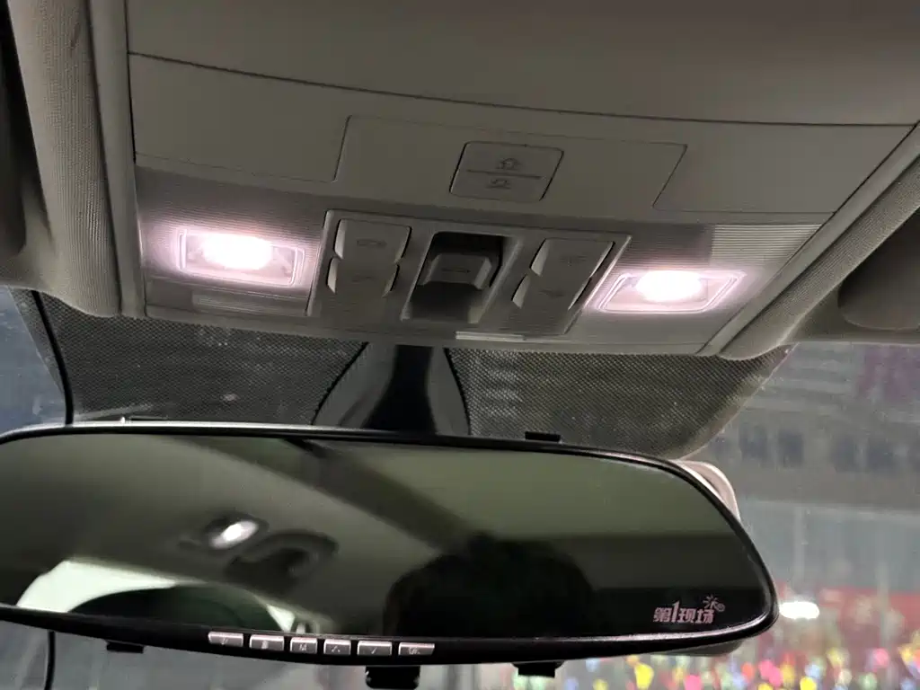 Volkswagen Tiguan L — миниатюра 17