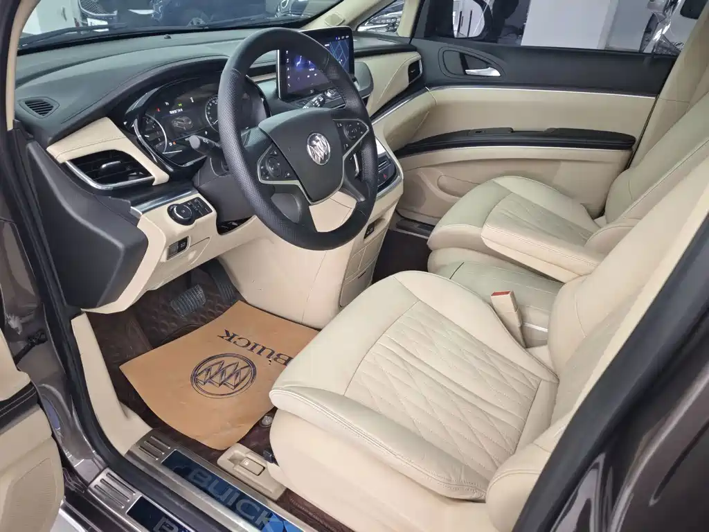 Buick GL8 — миниатюра 10