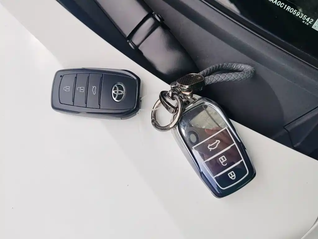 Toyota Corolla — миниатюра 9