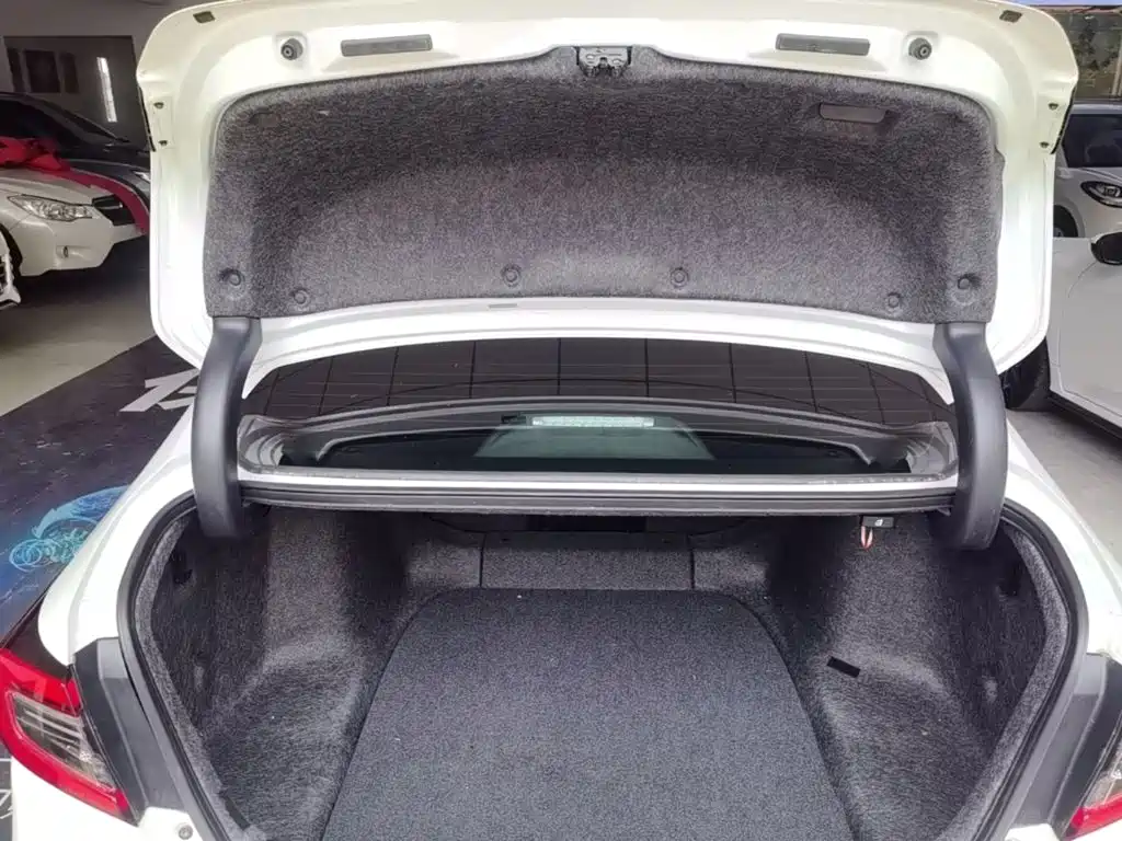 Honda Accord — миниатюра 19