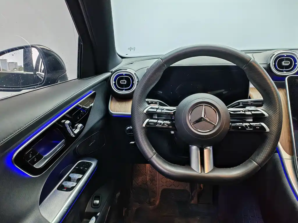Mercedes-Benz GLC — миниатюра 9