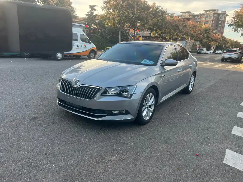 Skoda Superb