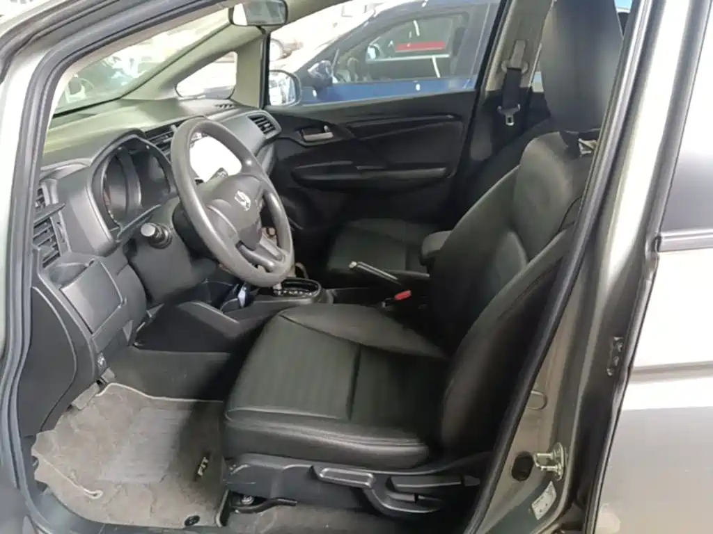 Honda Fit — миниатюра 15