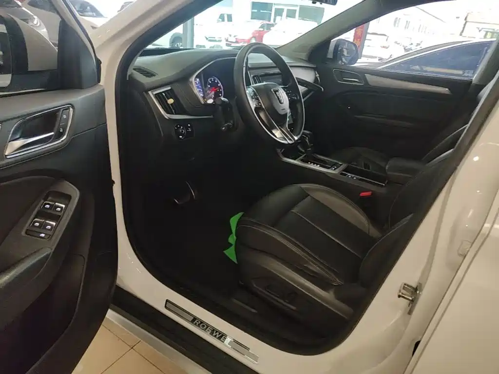 Roewe RX5 — миниатюра 16
