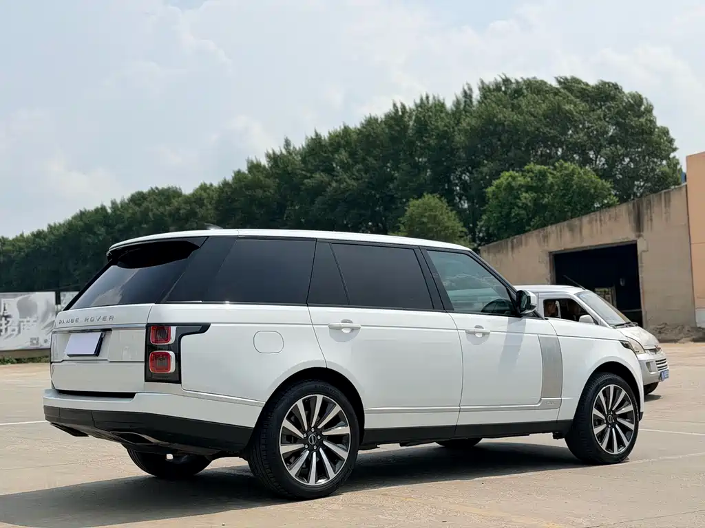 Land Rover Range Rover — миниатюра 10