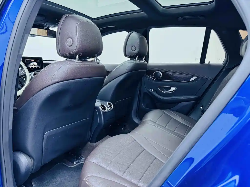 Mercedes-Benz GLC 2018 GLC 260 4MATIC Luxury
