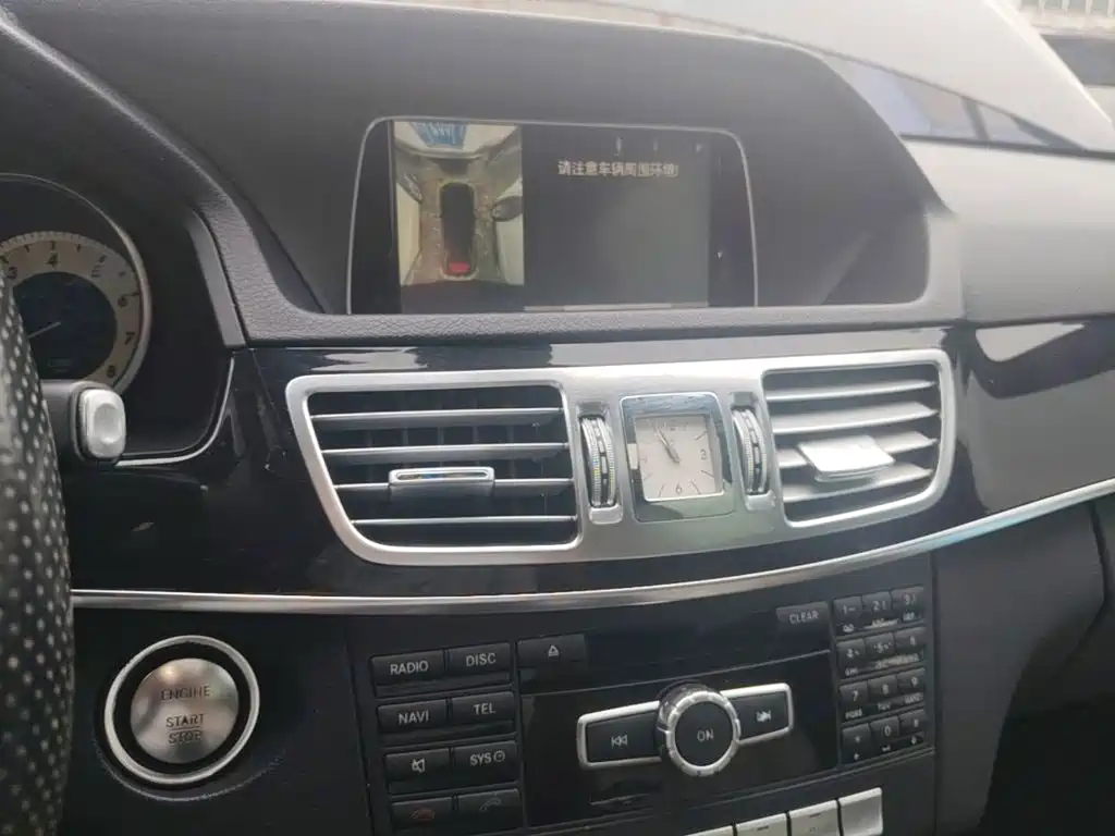 Mercedes-Benz E-Class — миниатюра 13