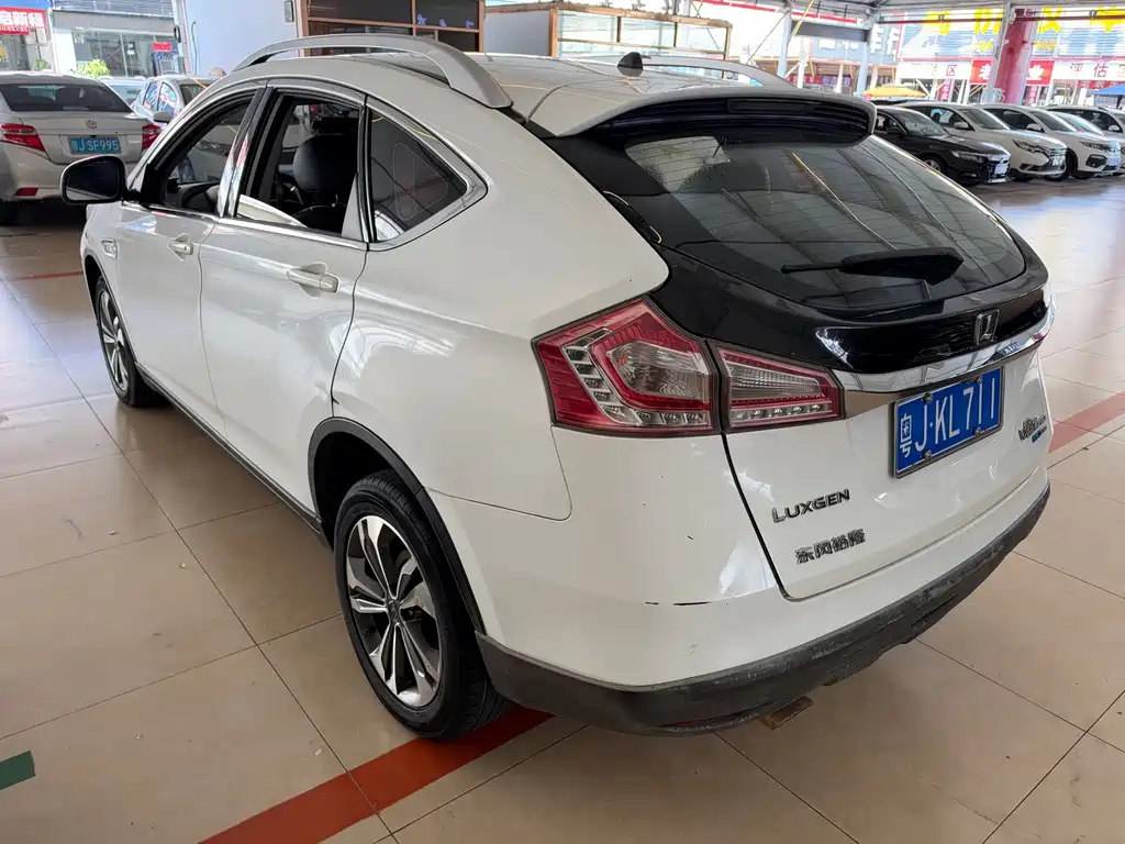 Luxgen U6 — миниатюра 9