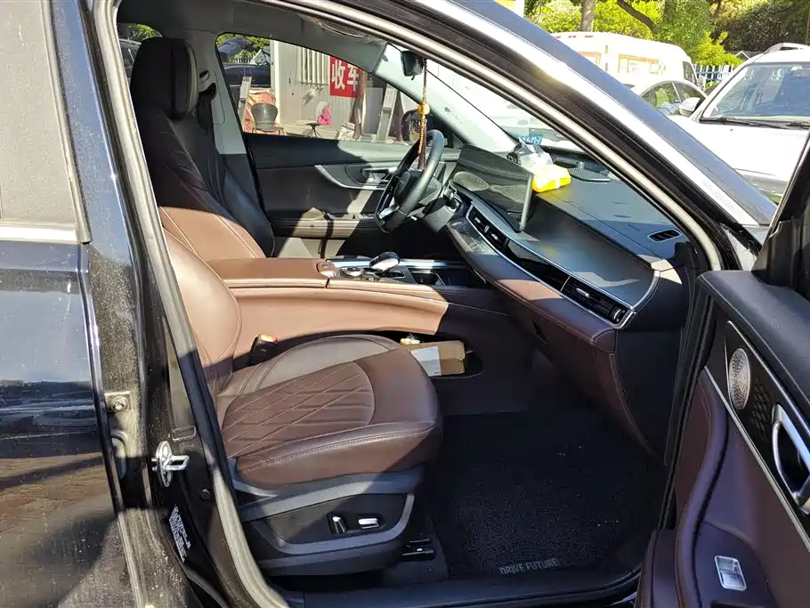 Chery 8 PRO 2022 390T 5 мест
