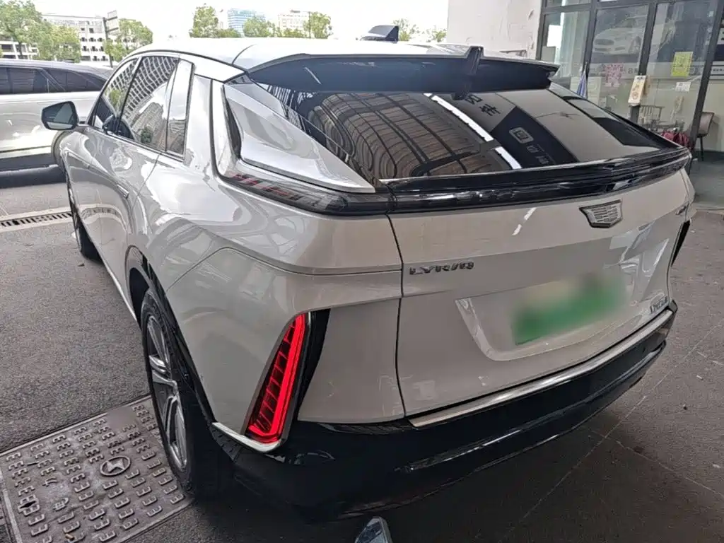 Cadillac Lyriq — миниатюра 5