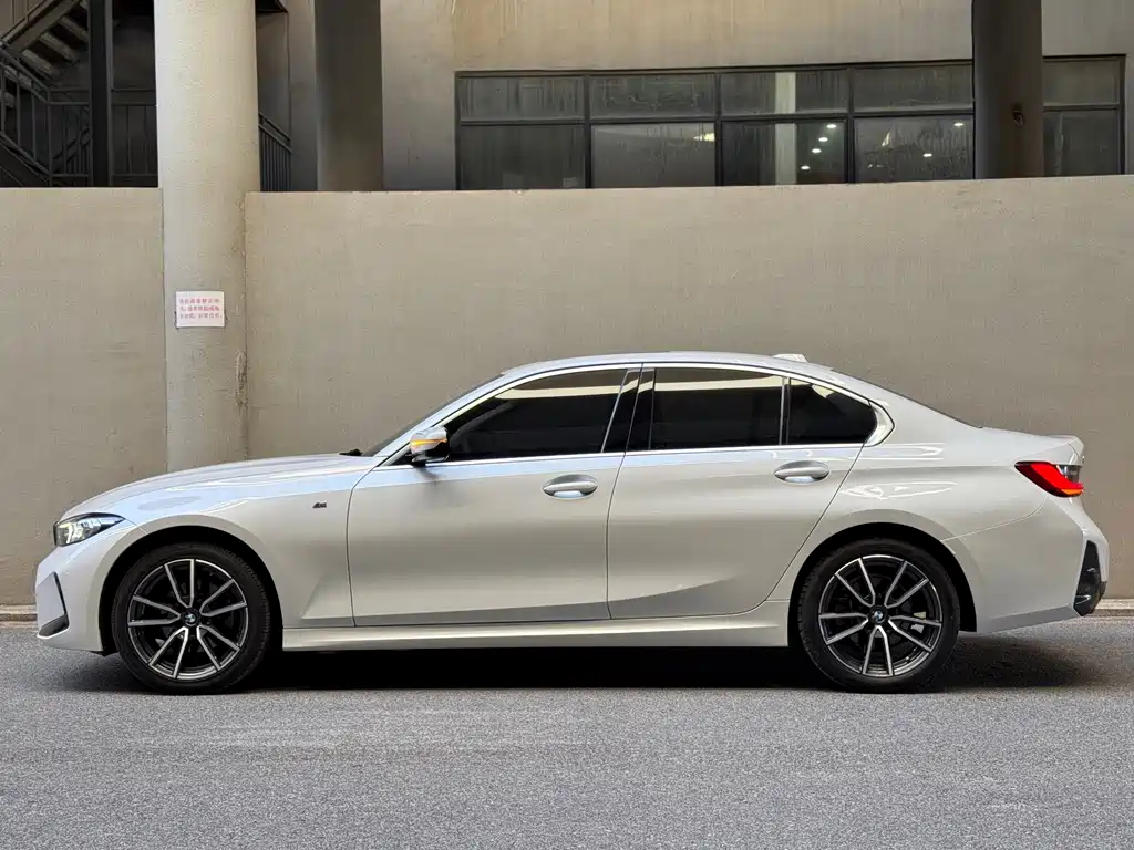 BMW 3 Series — миниатюра 3