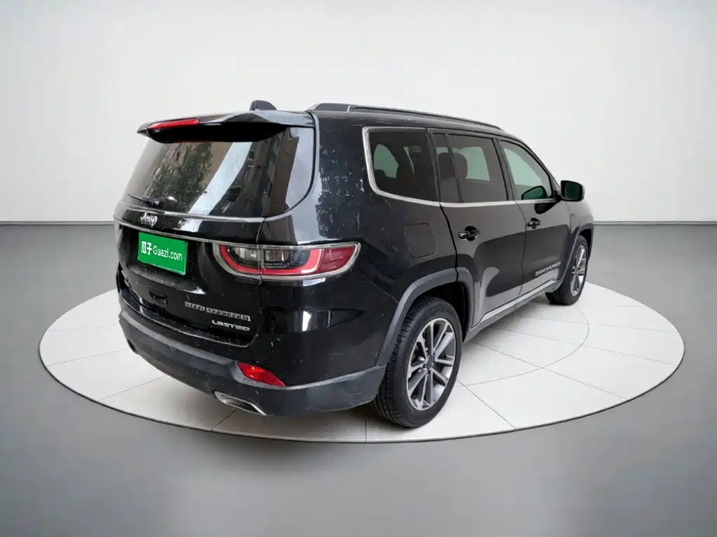 Jeep Grand Commander — миниатюра 6